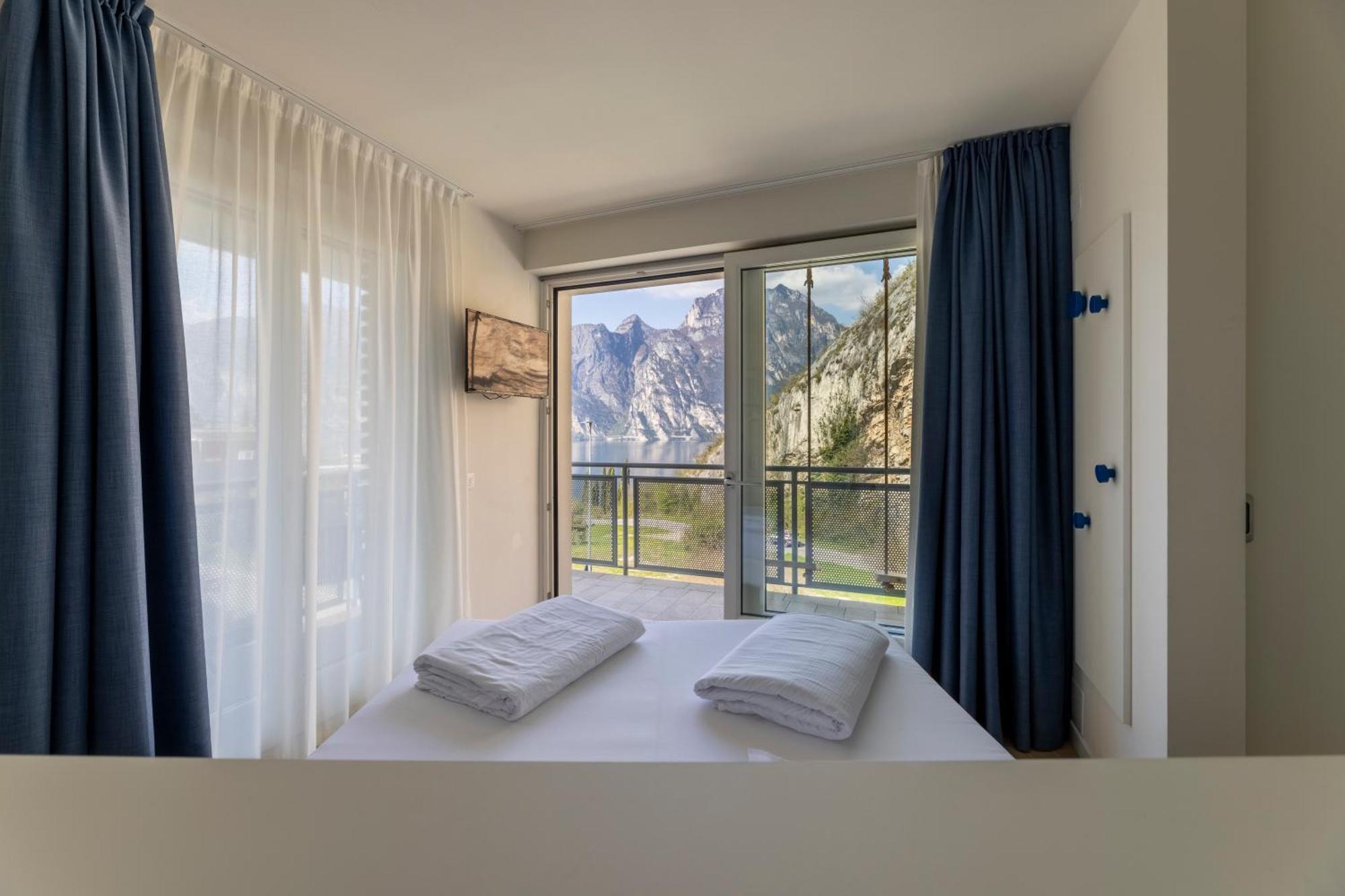Hi Hotels Torbole - Pool & Spa توربولي المظهر الخارجي الصورة