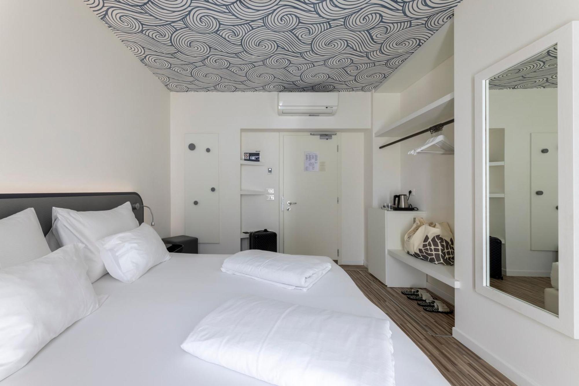 Hi Hotels Torbole - Pool & Spa توربولي المظهر الخارجي الصورة